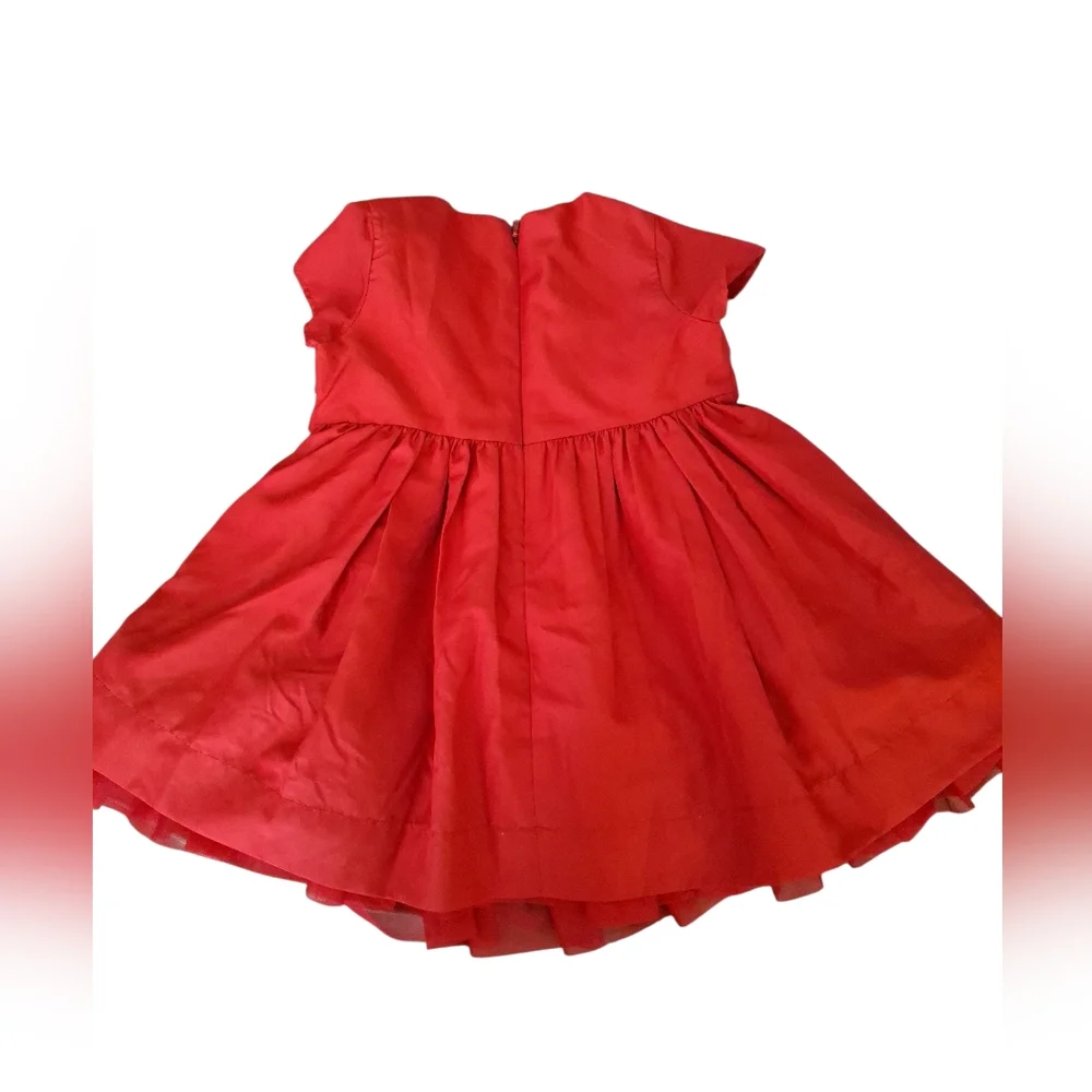 GAP charming red